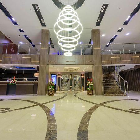 National Park Hotel Балюраши Экстерьер фото