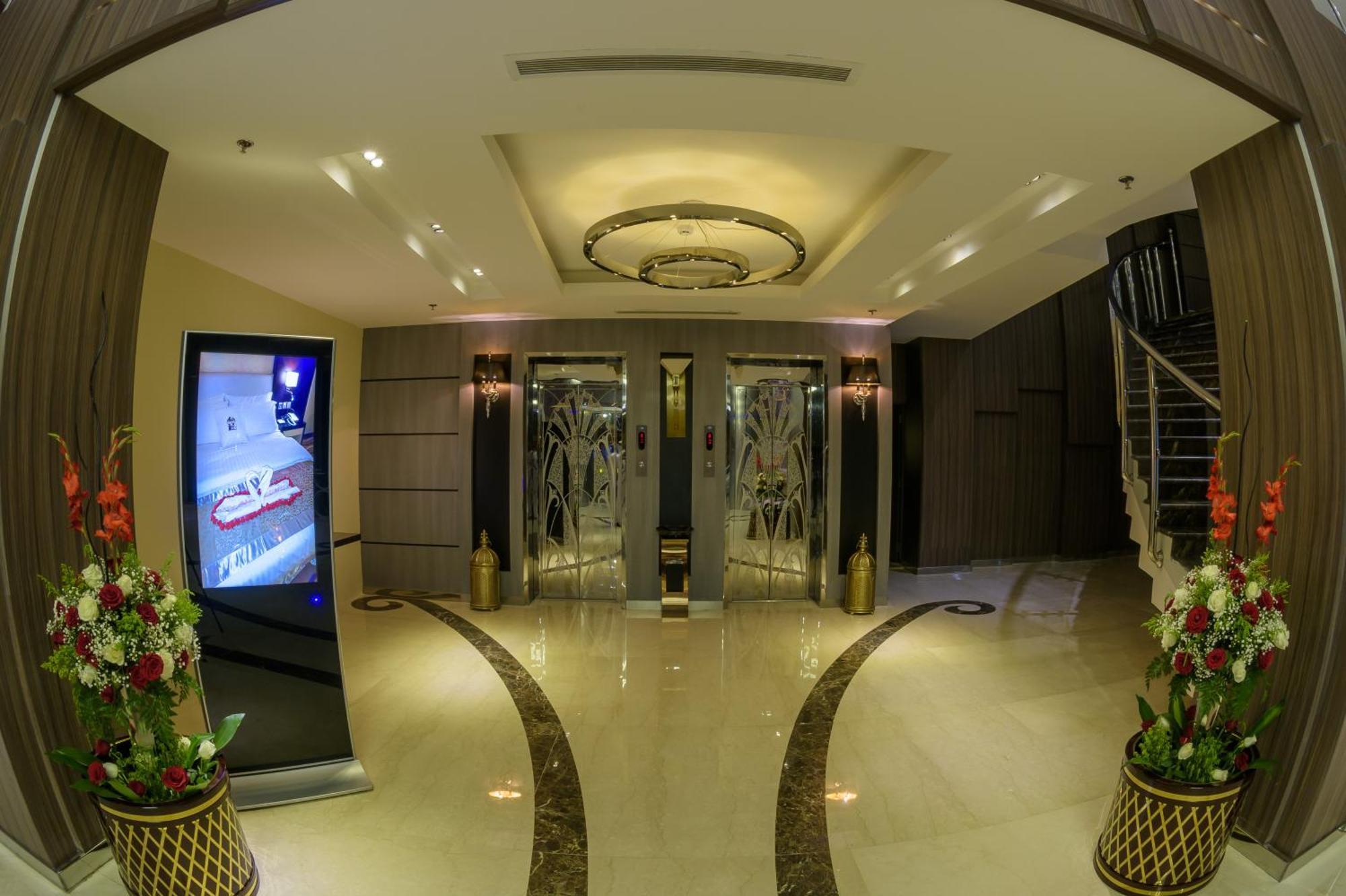 National Park Hotel Балюраши Экстерьер фото